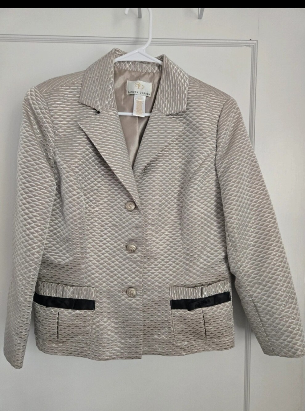 Sandra Darren Vintage Silver Blazer with Black Trim